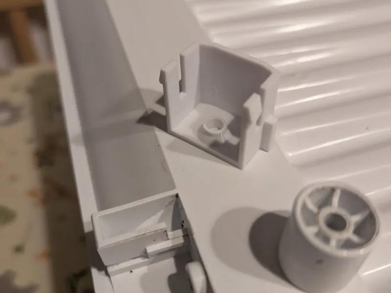 Bosch Fridge Roller Mount