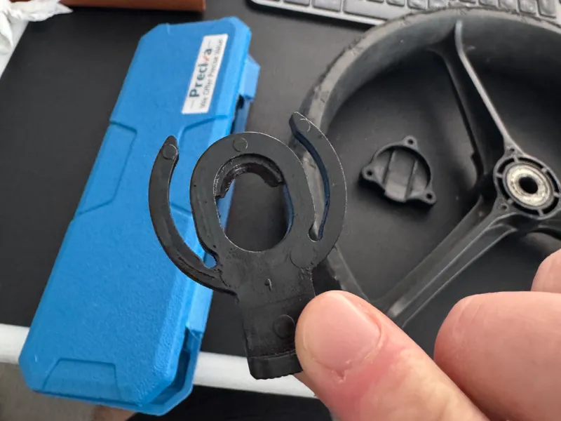 BigMax IP Golf Trolley Wheel Release Clip Part