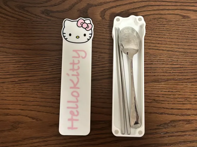 HelloKitty造型磁吸筷子、刀叉收纳盒，文具盒