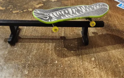 tech deck rail