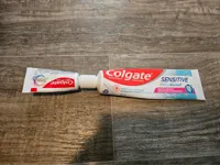 Adaptateur de recharge pour tube de dentifrice Colgate — photo 1