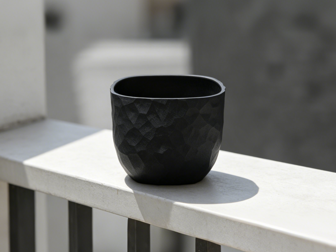 Miniatura 4 do modelo 3D 方形小花盆(Small square flowerpot)