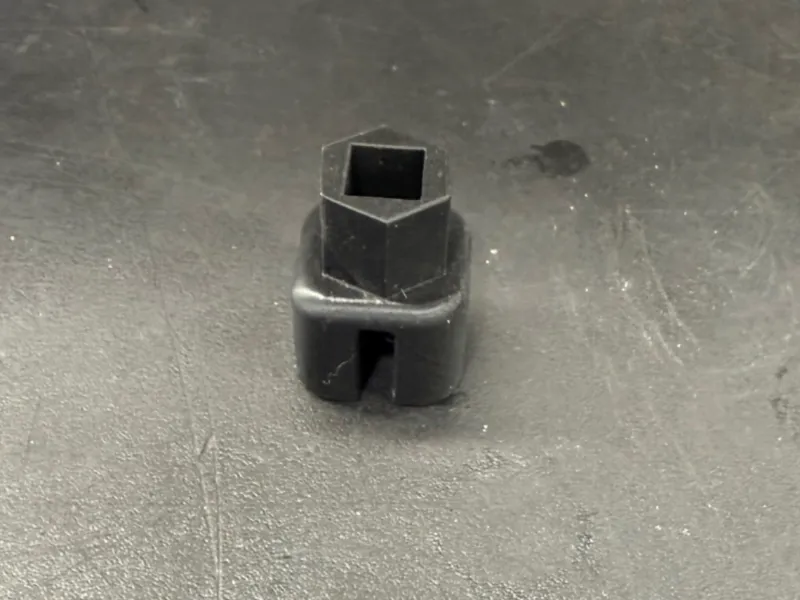 Radiator drain plug tool