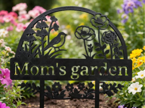 Garden Sign with spikes - Mom's garden