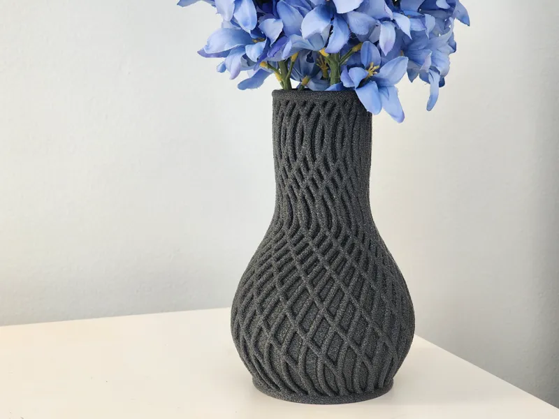 Wavy Mesh Modern Vase
