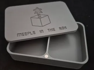 Storage Box with Magnetic Lid