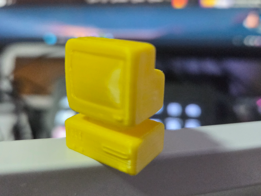 Tiny Retro Computer – Mini Object