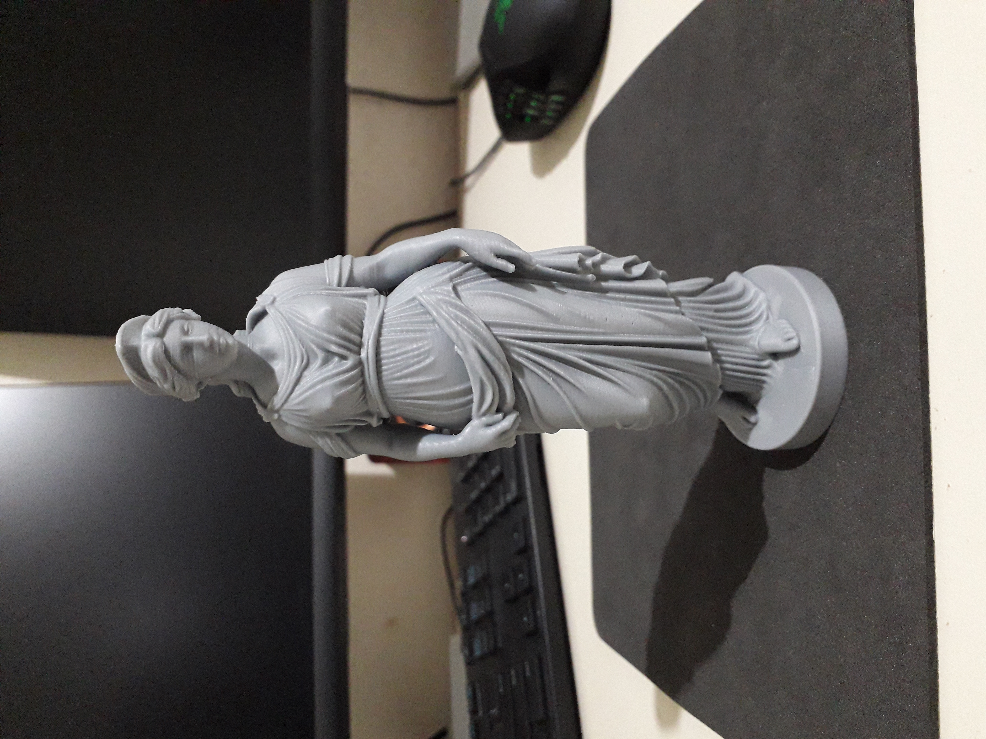 Detailed 147mm height