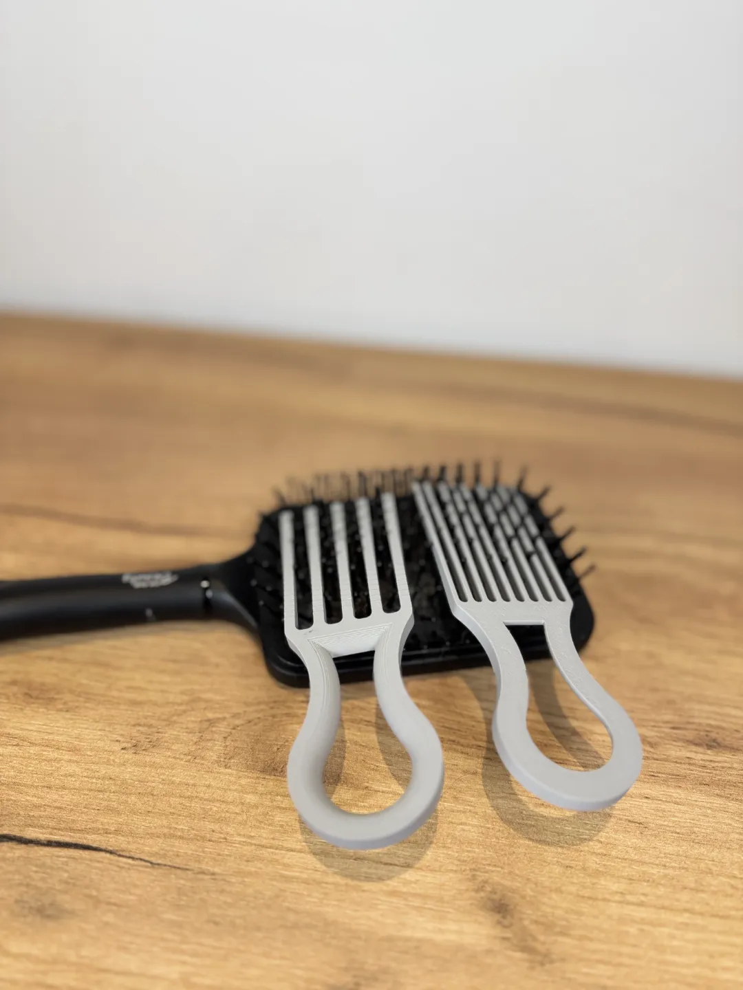 HairBrush Cleaner (Variable Sizes) view 2