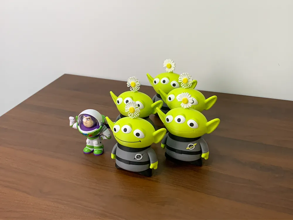 DISNEY X PEACEMINUSONE X Toy Story Collaboration Little Green Men