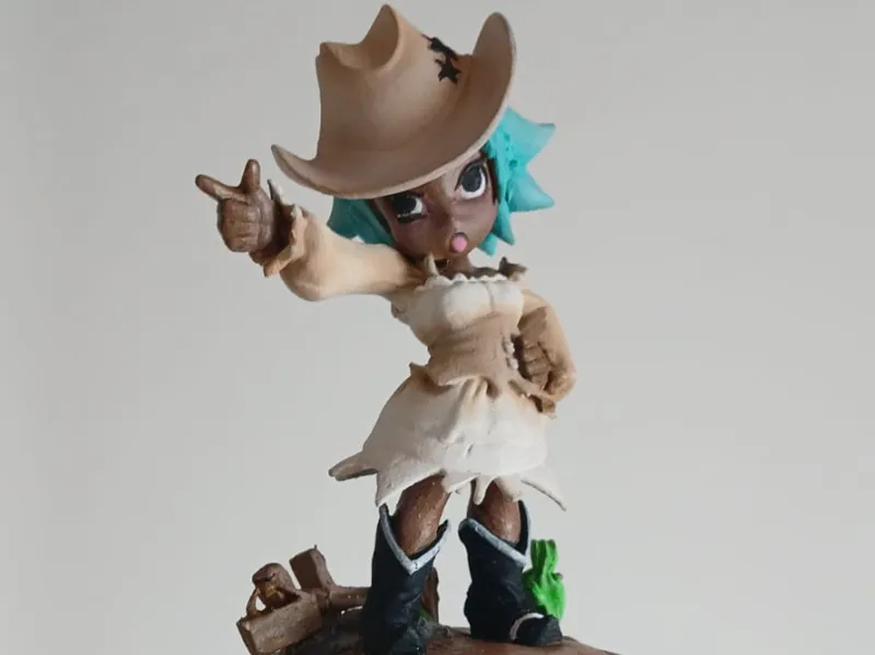Frankie Peach Figure