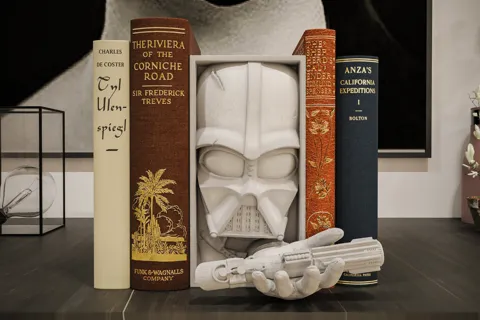 Darth Vader Book Nook and Wall Mount view 2