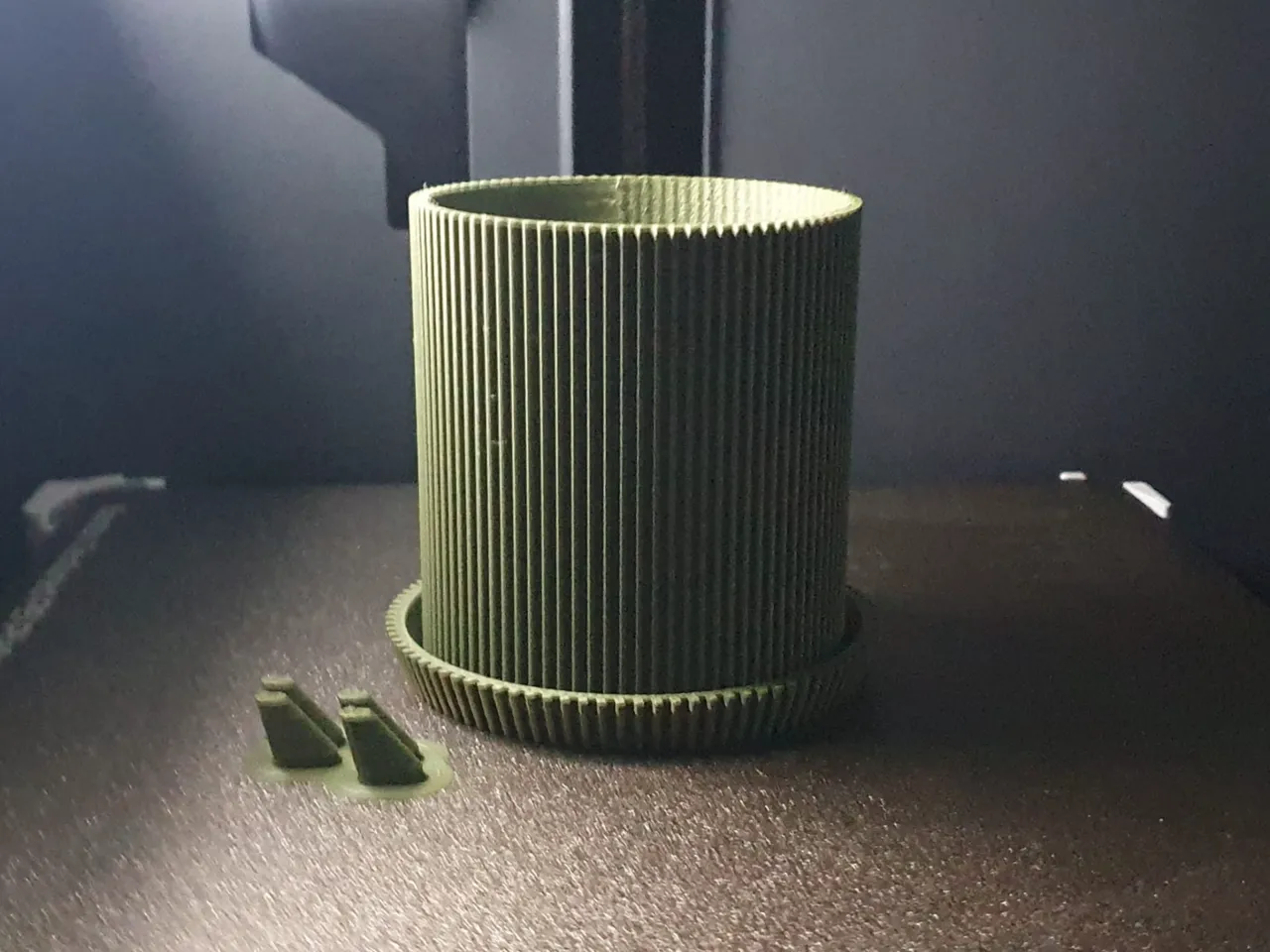 Planter with legs view 4