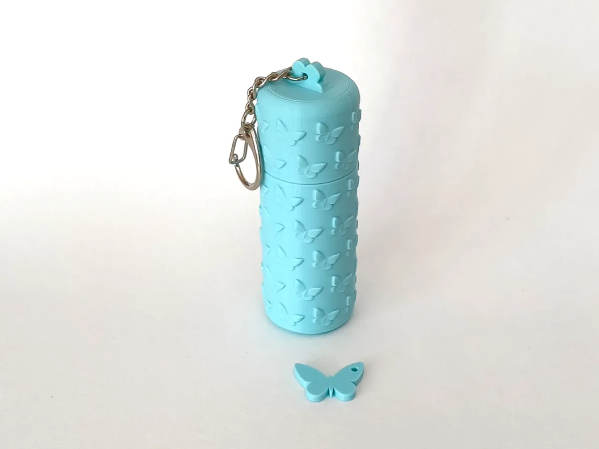 Lipstick case with ornament - keychain view 4