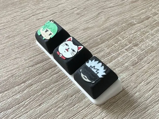 Simple Keycap Stand for 3 caps