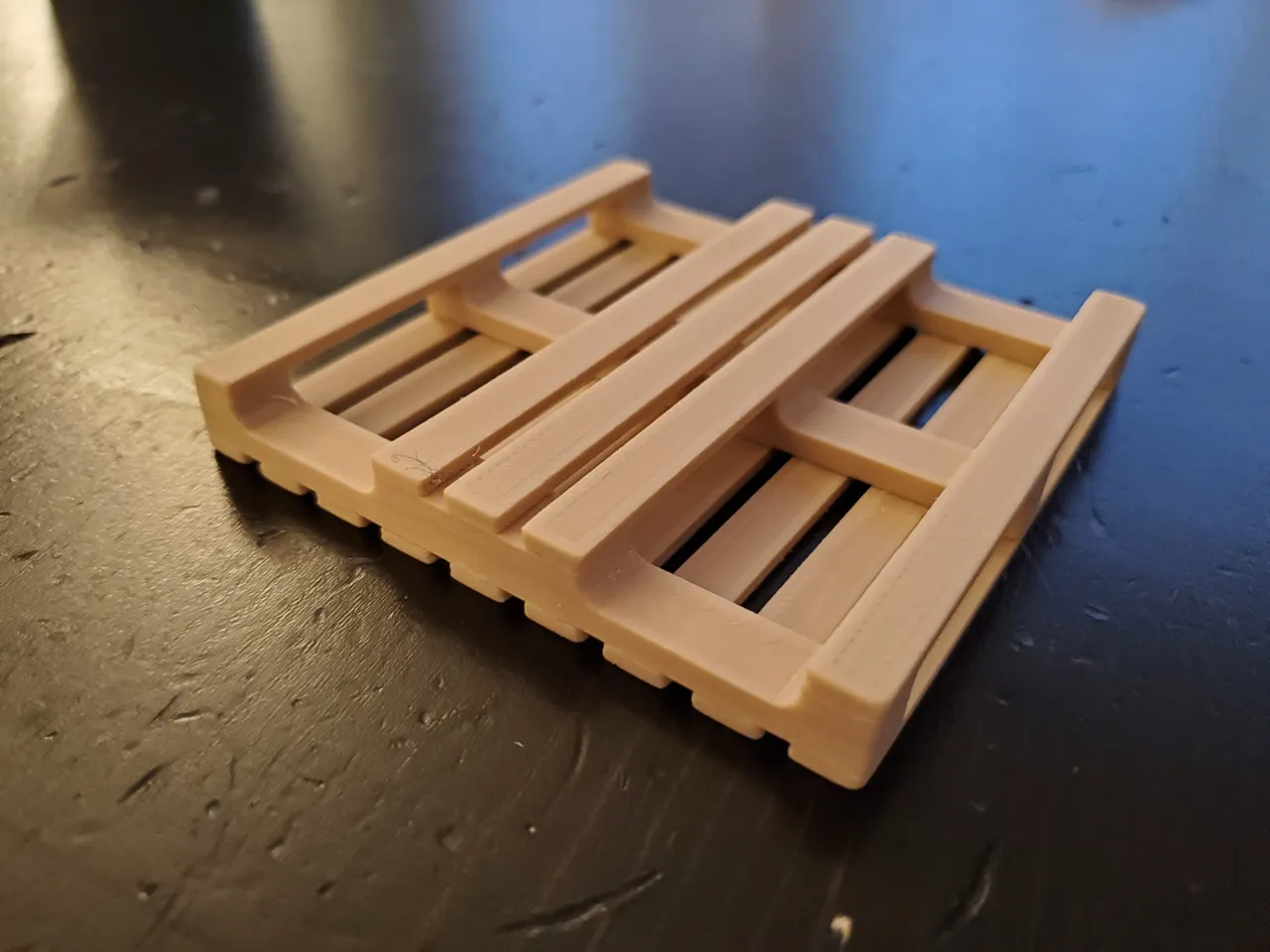 Pallet coffee coaster view 2
