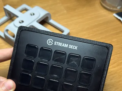 Elgato Streamdeck holder for Cinelock or Magic Arm