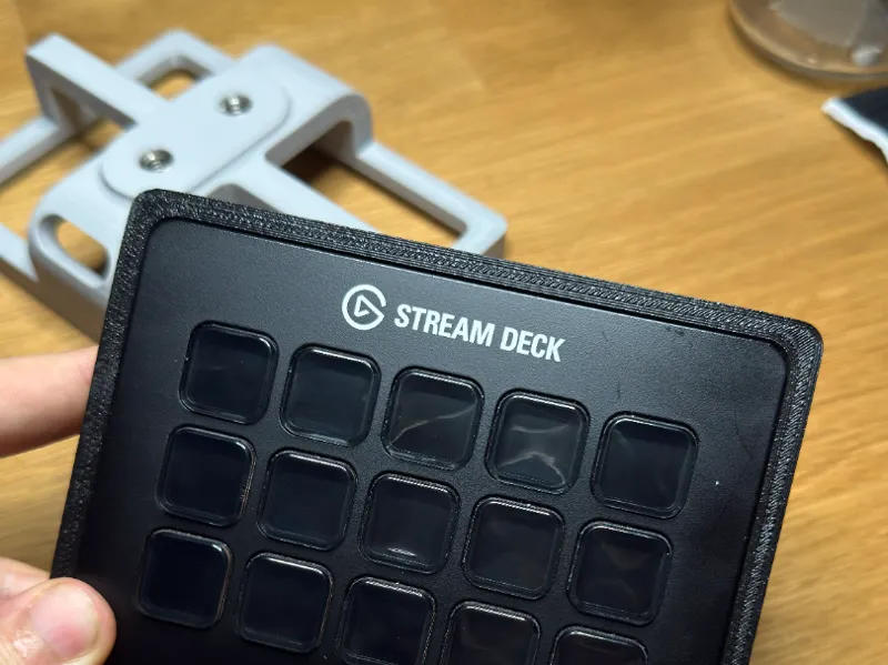 Elgato Streamdeck holder for Cinelock or Magic Arm