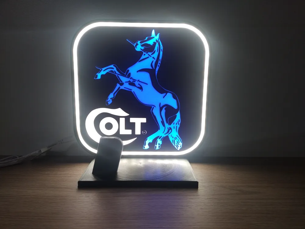 LAMP STAND LED COLT 1911 by AtelierGBB MakerWorld