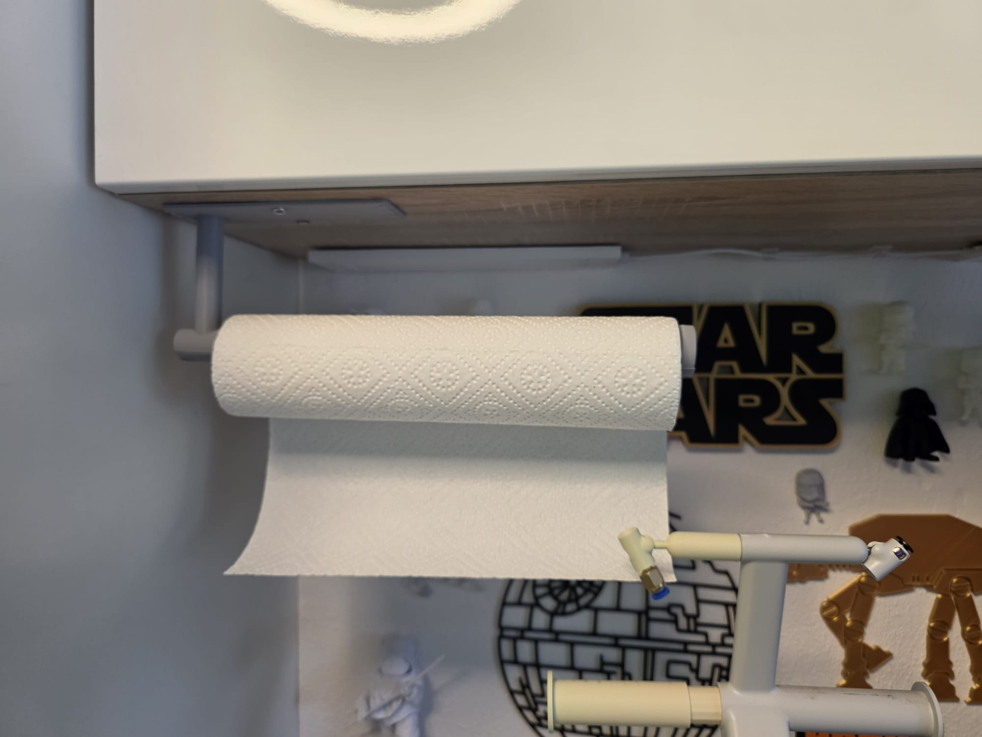 Küchenrollenhalter