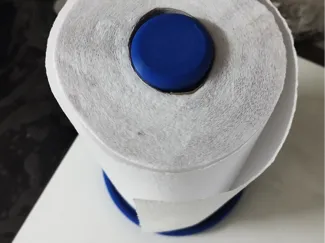 Simple paper towel holder