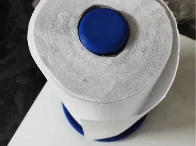 Simple paper towel holder