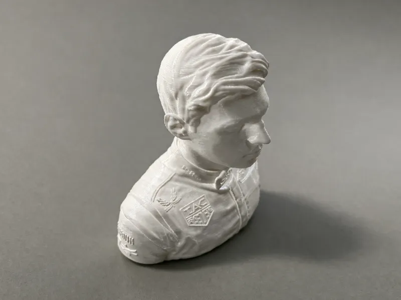 Max Verstappen Statue