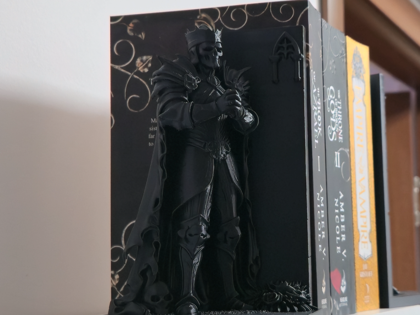 Dark King Skeleton Bookend – Left Side Book Holder