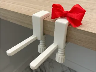 Desk Clamp for Bow-Tying DIY
