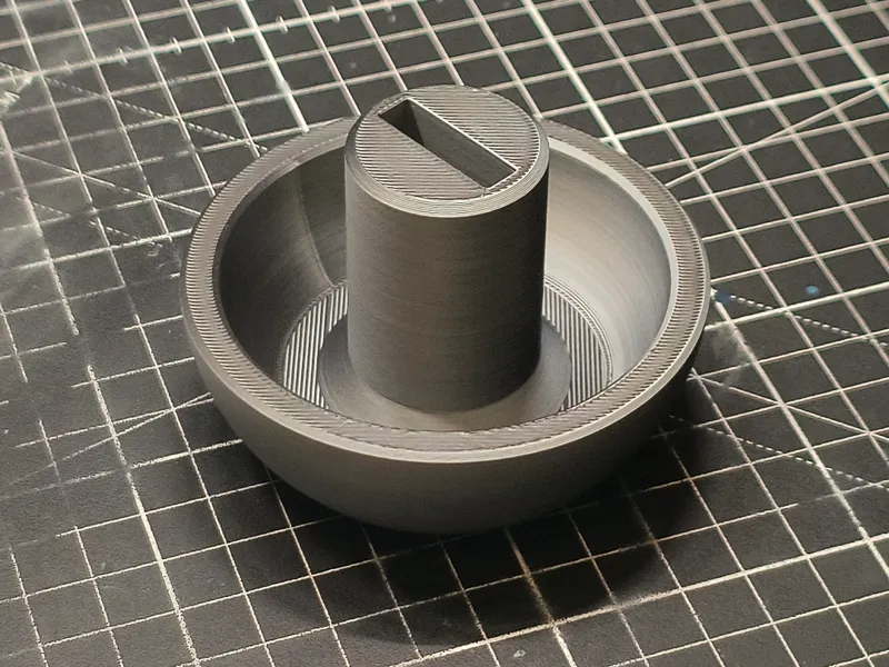 Handle for quick miniature painting alternate