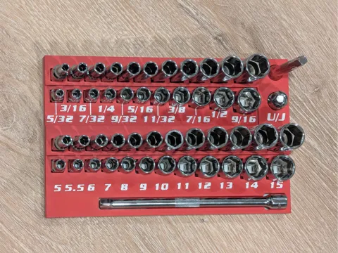 Organizador: Milwaukee 1/4" Drive Socket Set Organizer — referencia de MakerWorld