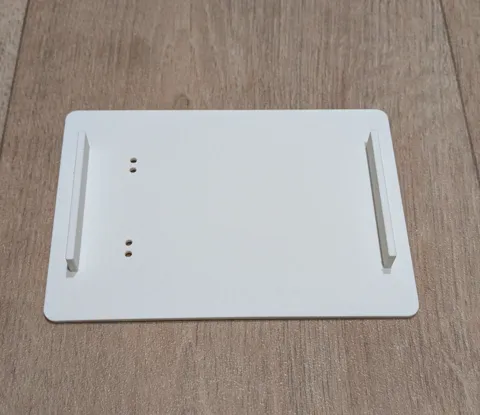 Earring presentation stand flat view 2