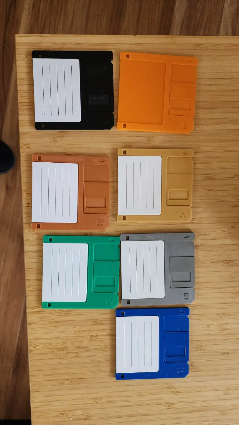 Floppy disk coaster no AMS by user_2982009729 MakerWorld