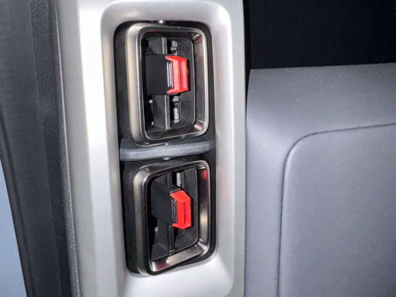 ICAR V23S 两边空调出风口装饰件替换