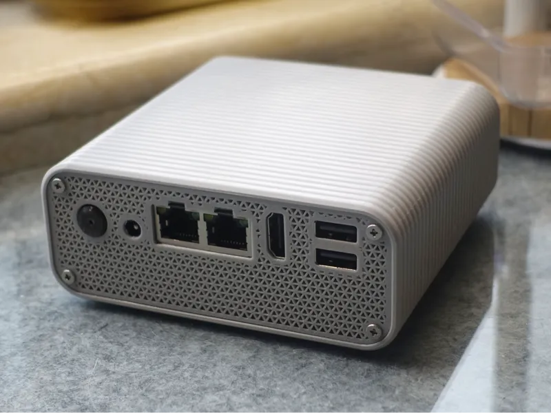 适配ODYSSEY SBC单板机的简易外壳 (SEEED Studio ODYSSEY - X86)