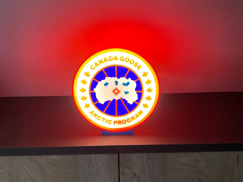 Canada Goose Lightbox With Stand