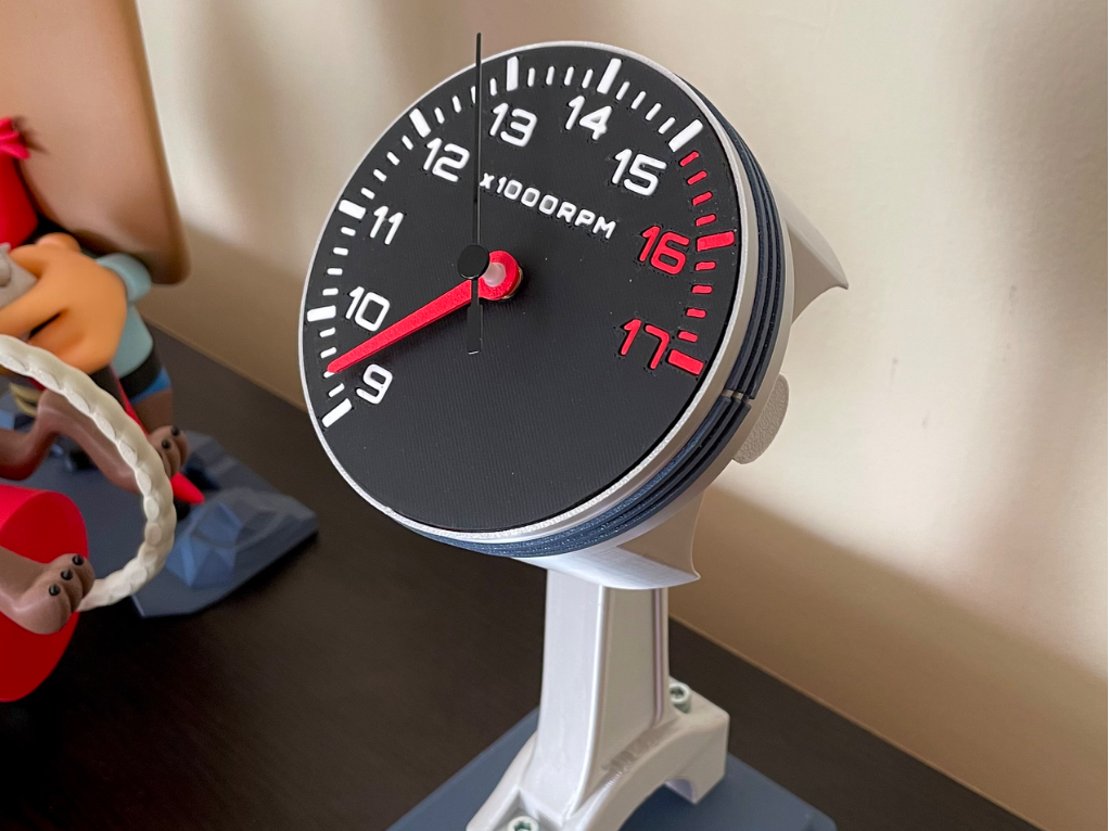 Piston Clock (9-to-5 Tachometer)