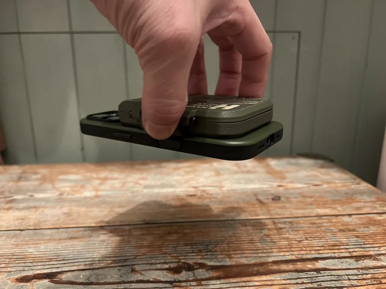 MagSafe Rugged Wallet view 2