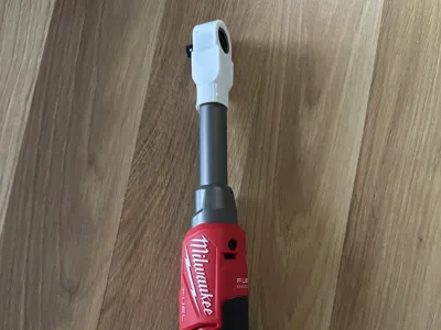 Milwaukee electric ratchet extended reach