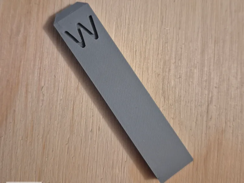Concrete Whistle Post; 1:24 scale 
