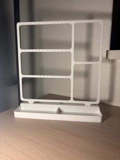 earring organiser view 2
