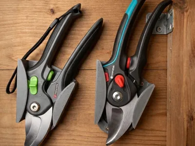 Universal Branch and Pruning Shear Holder Garden Shed
