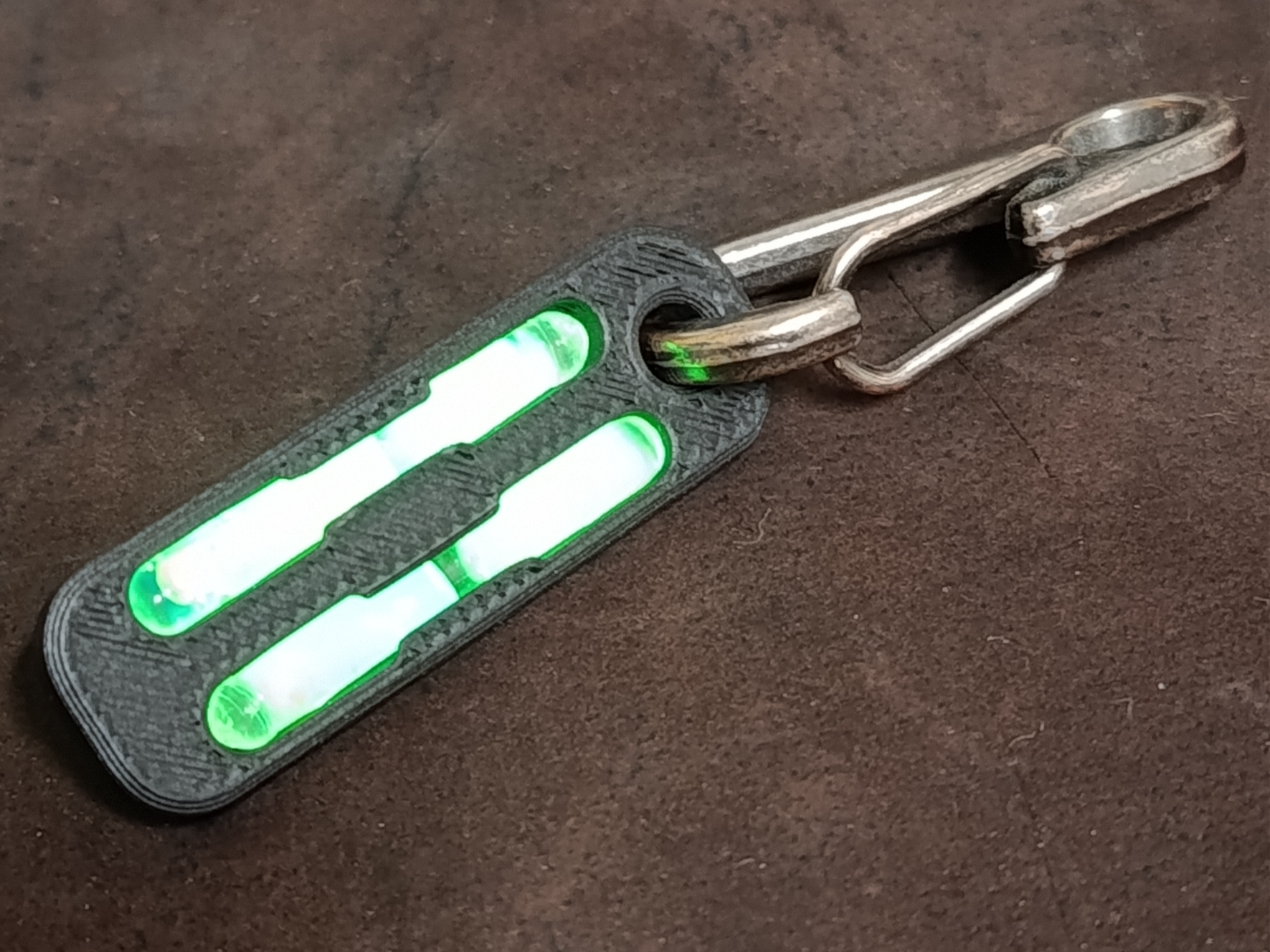 EDC Schlüsselbund Finder Licht
