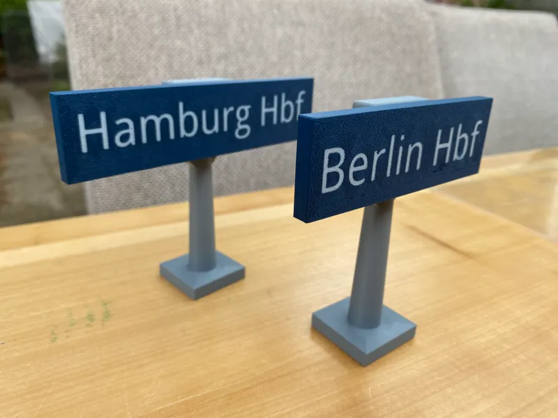 Bahnhofsschild Haltestelle Duplo kompatibel
