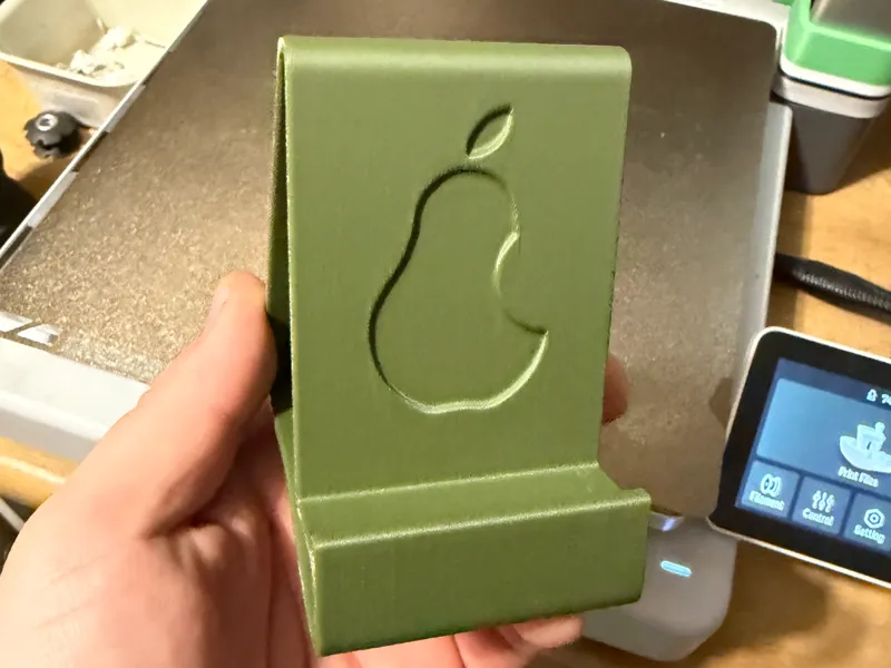 IPhone 17 Pro Stand