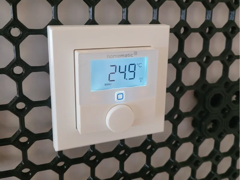 Homematic IP Multiboard Halterung 