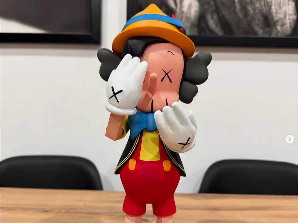 その他 KAWS PINOCCHIO Kaws Pinocchio 55 and 28 cm by Treddigineer MakerWorld