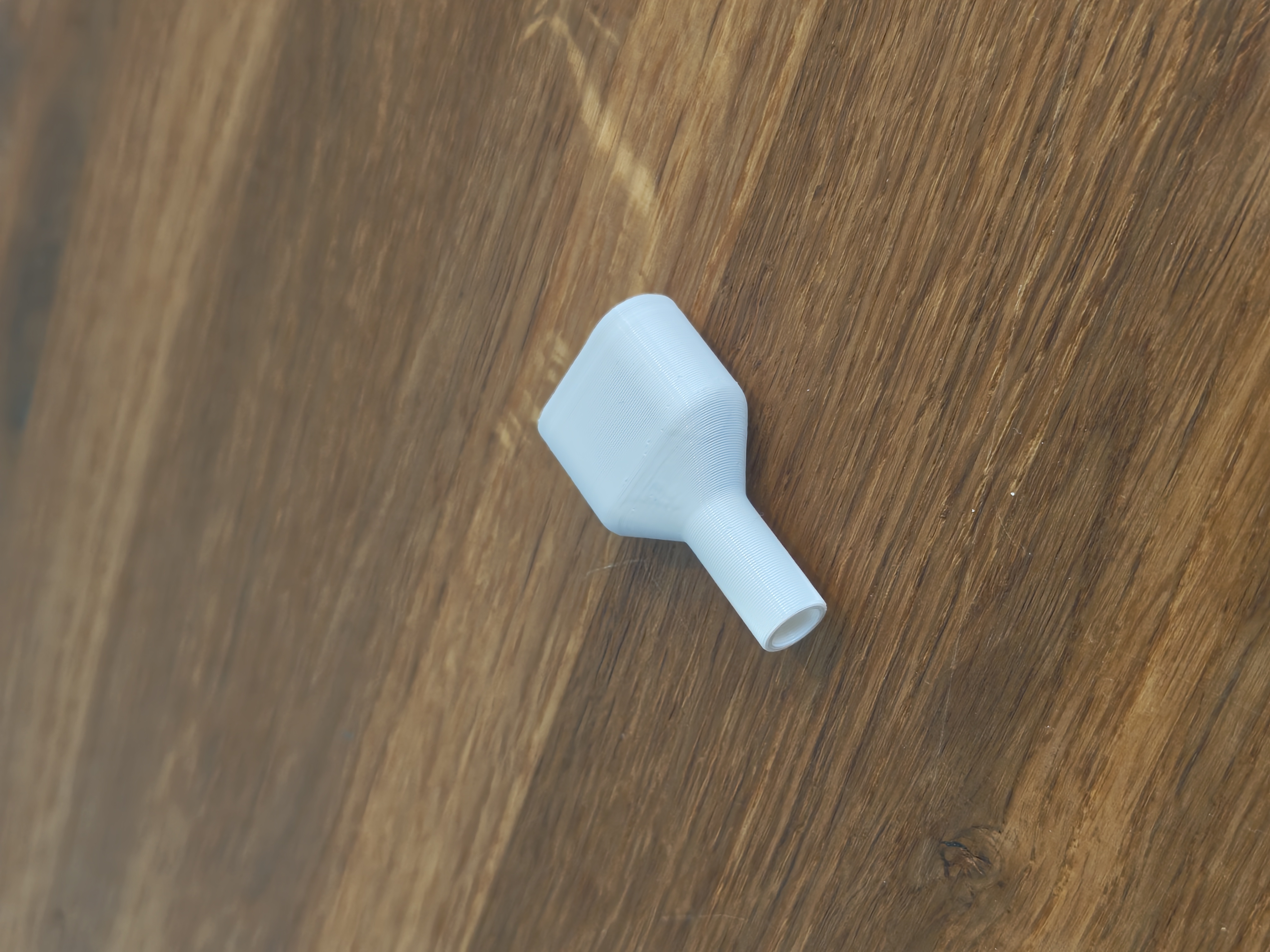 Miniatura 2 do modelo 3D Double Cigarette Adapter