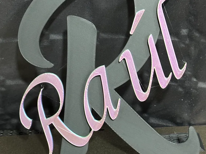Inicial R de Raul