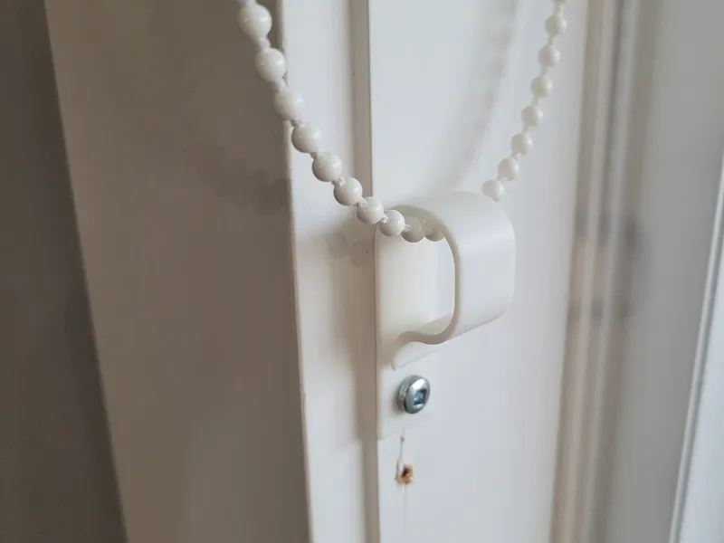 Blinds Chain Holder Clip
